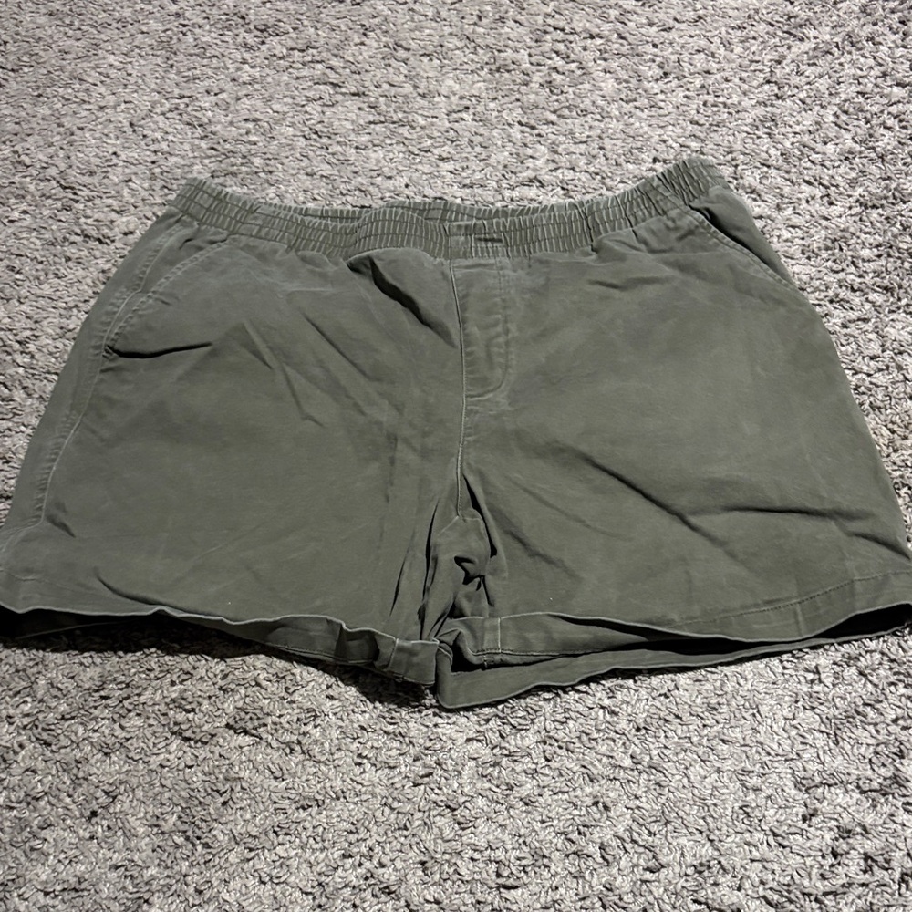 Lands' End Women's Green Cargo Shorts